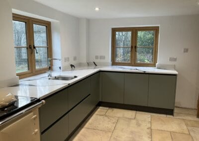 Grey Handle-less Kitchen | Panelven Kitchens | Hampshire