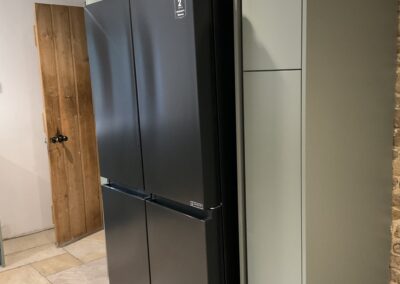 Grey Handle-less Kitchen | Panelven Kitchens | Hampshire